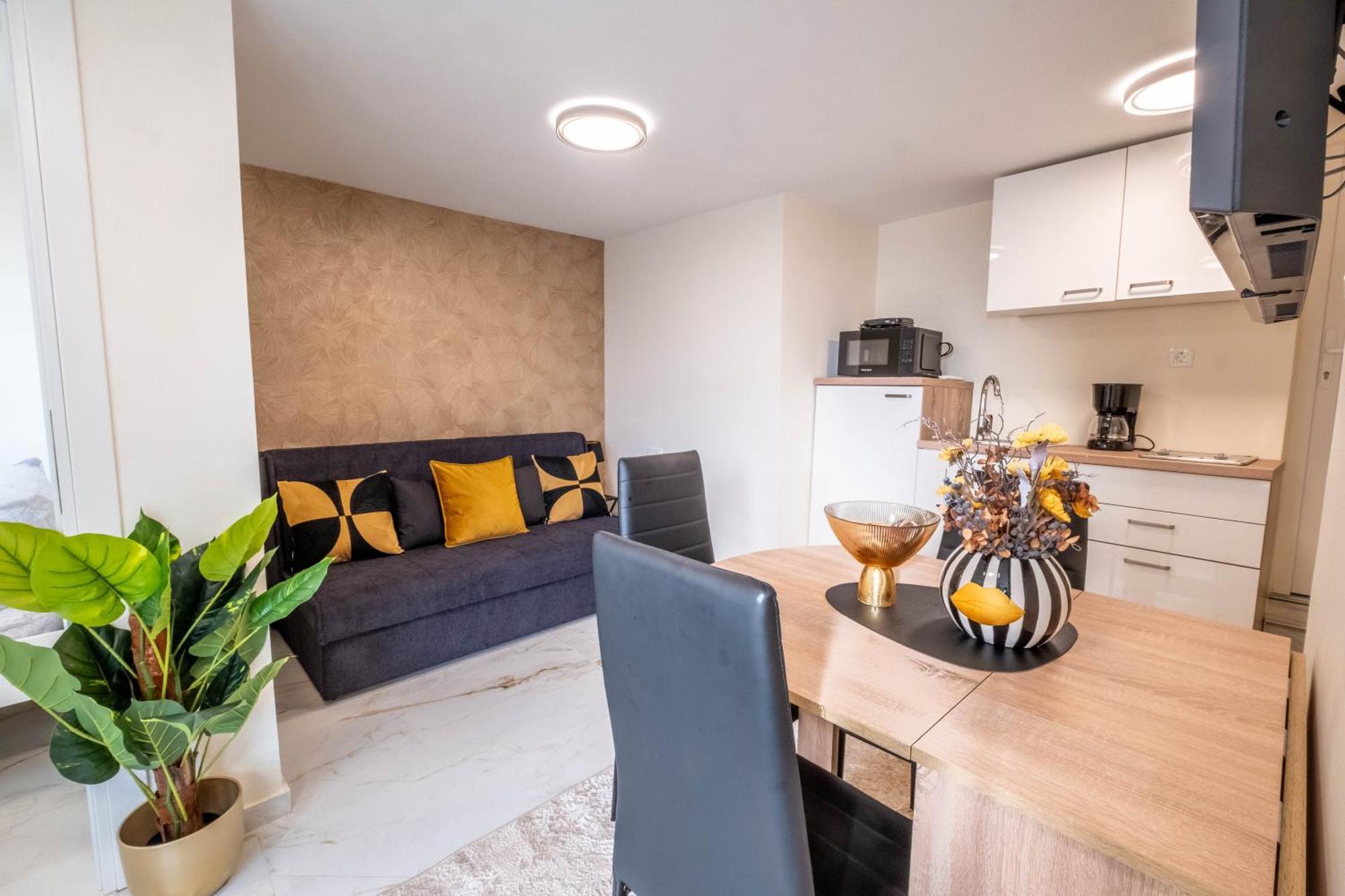 Premium Relax Rooms Novi Vinodolski Kültér fotó